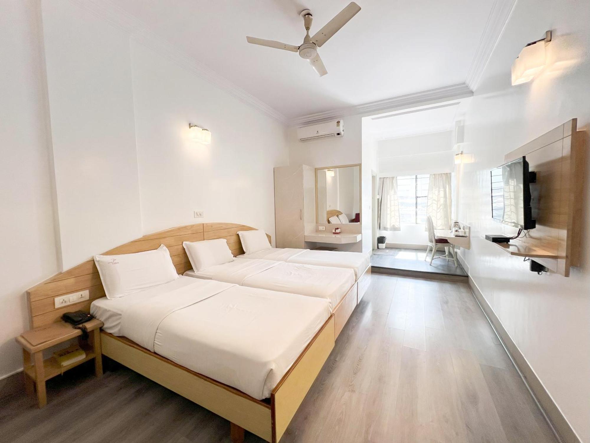 Hotel Vellara Bangalore Esterno foto