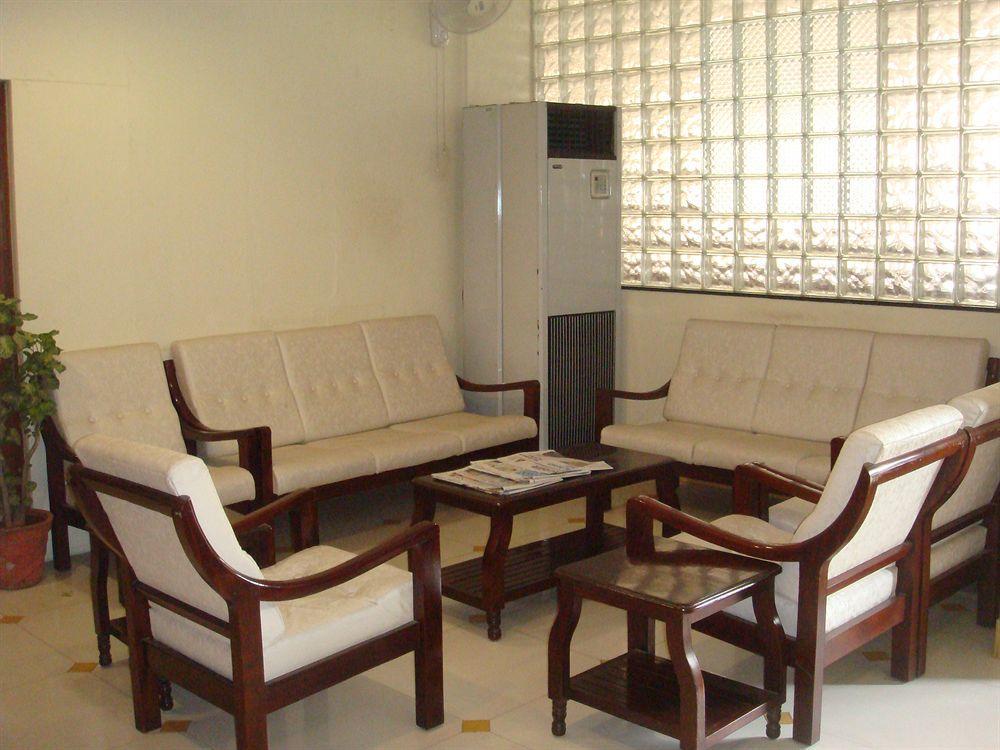 Hotel Vellara Bangalore Esterno foto