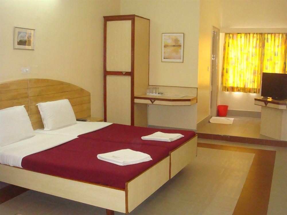 Hotel Vellara Bangalore Esterno foto
