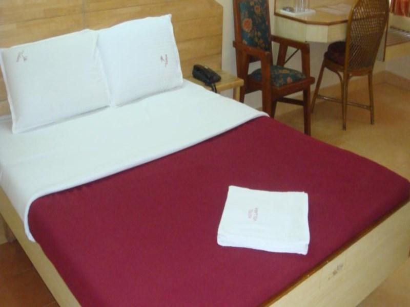 Hotel Vellara Bangalore Esterno foto