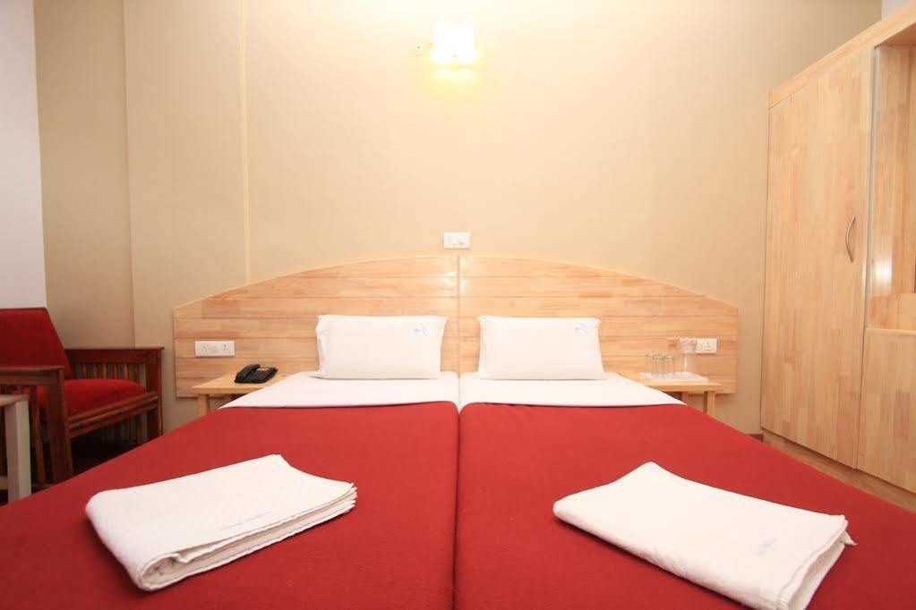 Hotel Vellara Bangalore Esterno foto