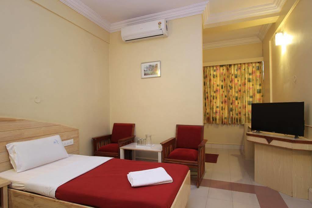 Hotel Vellara Bangalore Esterno foto